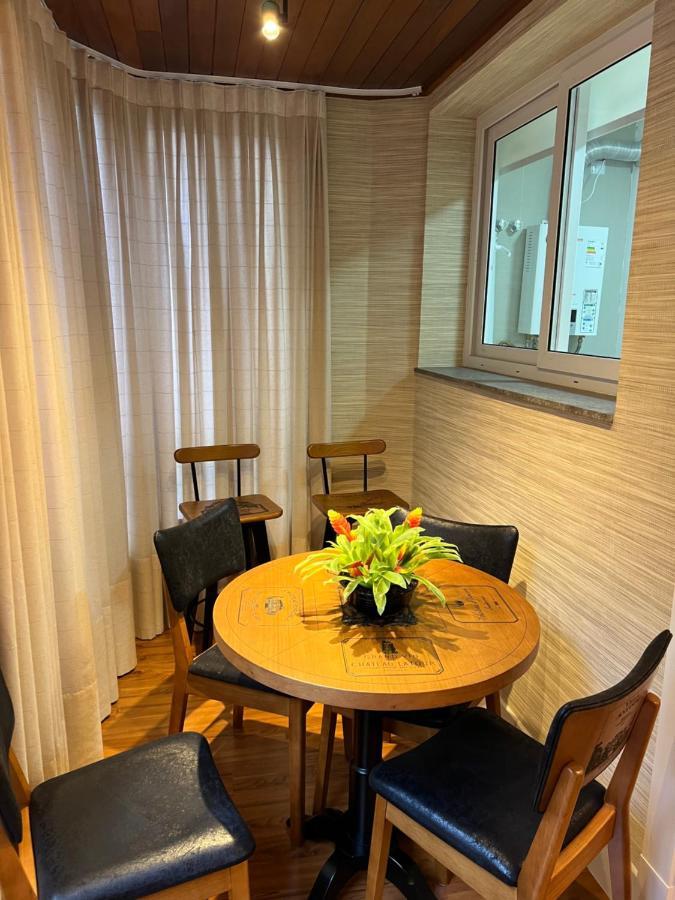 Apartamento Novinho Na Borges De Medeiros- Centro 그라마도 외부 사진