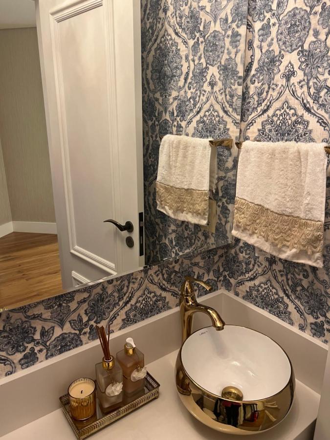 Apartamento Novinho Na Borges De Medeiros- Centro 그라마도 외부 사진